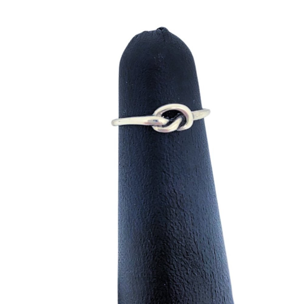 NWT-Sterling Silver(925) Little Love Knot Toe Ring - Picture 3 of 6